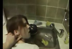 Сонирхогчдын коллежийн бяцхан хүүгийн авдаг quickie бодит амьтад сайхан ариун цэврийн өрөө