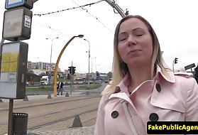 Өмнө нь европын milf булэг аманд хуурамч төв