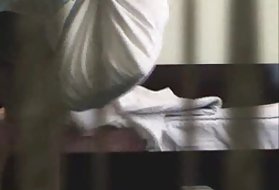 Далд cam masturbation нь цонхны гайхалтай тоглоомыг кавказын