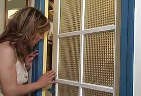 Порно кино онлайн хүүхэд асрагчийг angell зун - гэр бүлийн порно видео хэцүү шулуун гэдсээр үзэх